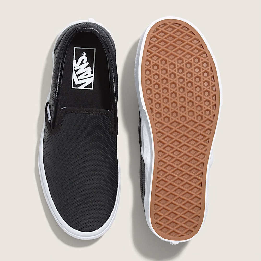 Vans black Classic Slip-On Shoe Low profile perforated leather uppers women 8.5